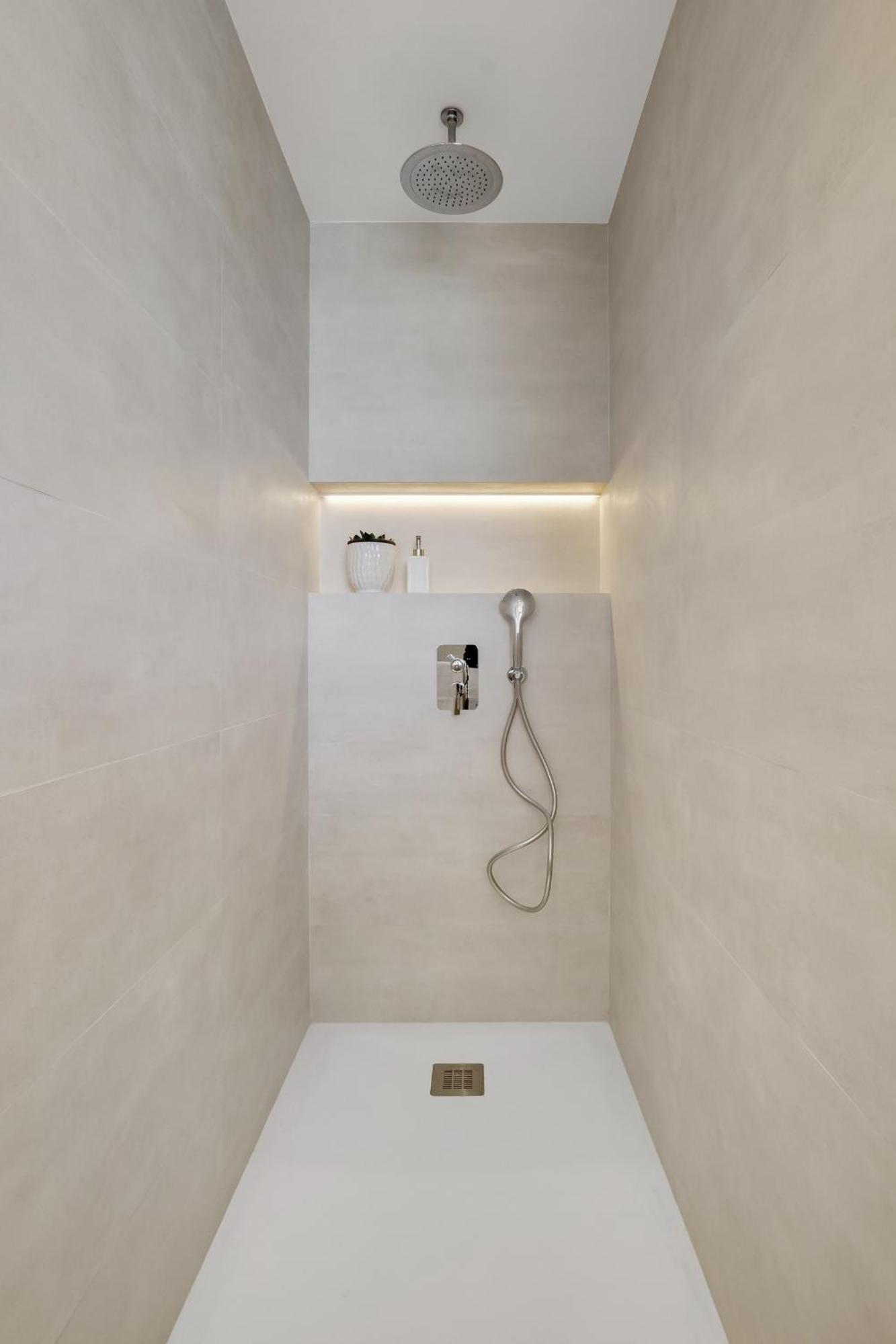 Santa Clara Modern & Exclusive Seafront Apartment Torremolinos Buitenkant foto