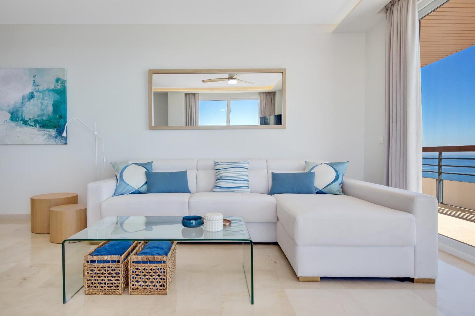 Santa Clara Modern & Exclusive Seafront Apartment Torremolinos Buitenkant foto