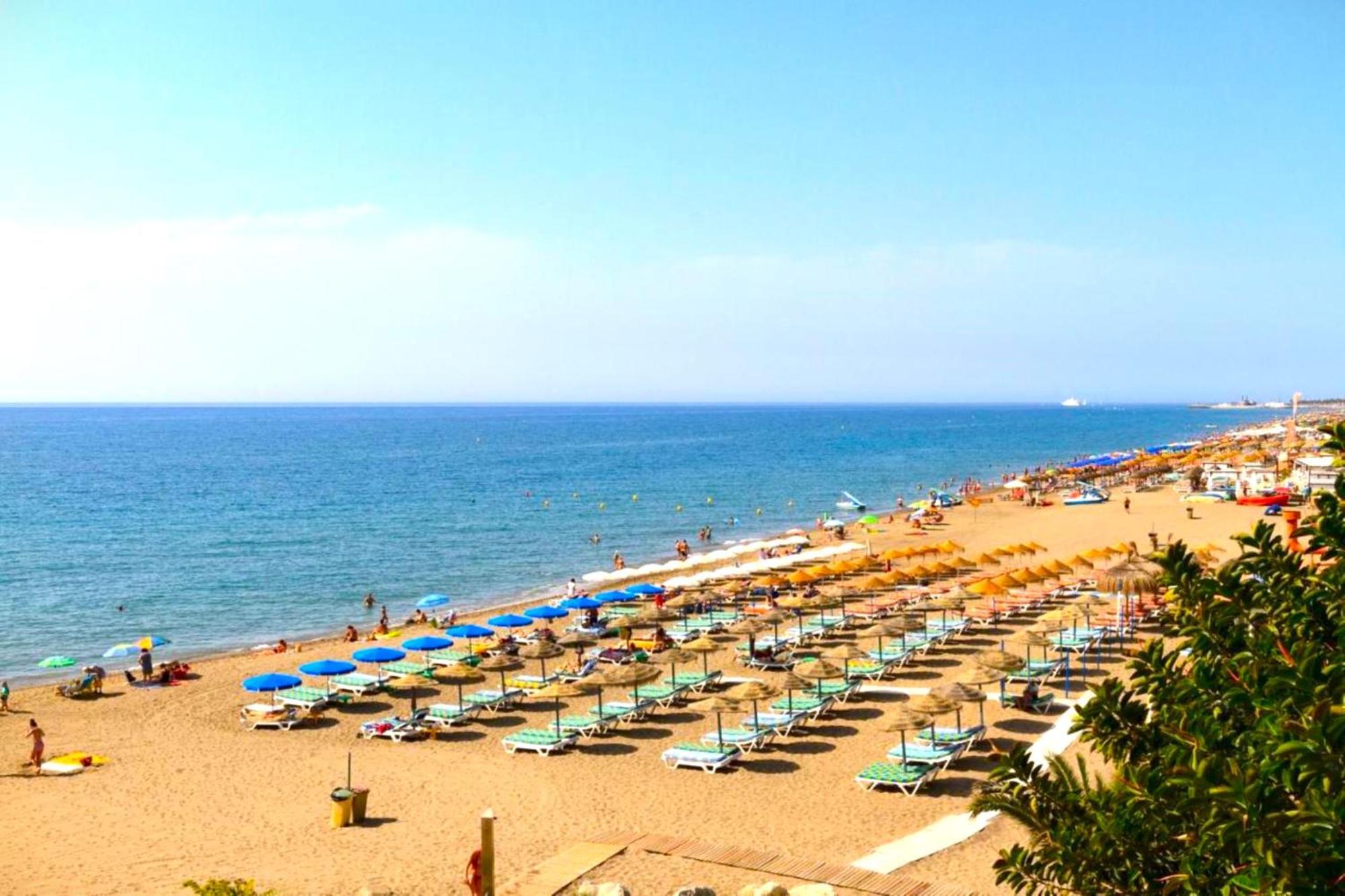 Santa Clara Modern & Exclusive Seafront Apartment Torremolinos Buitenkant foto