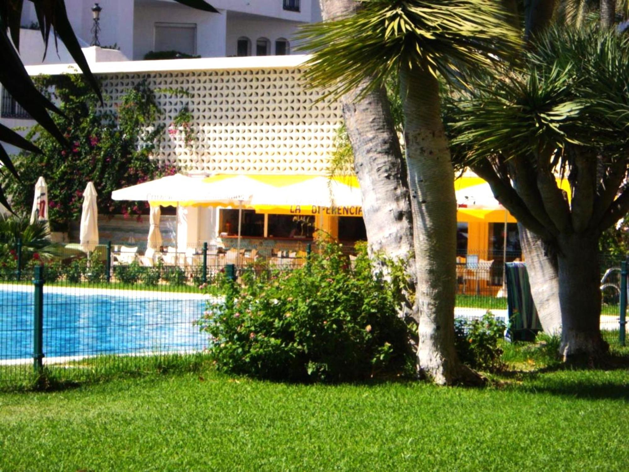 Santa Clara Modern & Exclusive Seafront Apartment Torremolinos Buitenkant foto