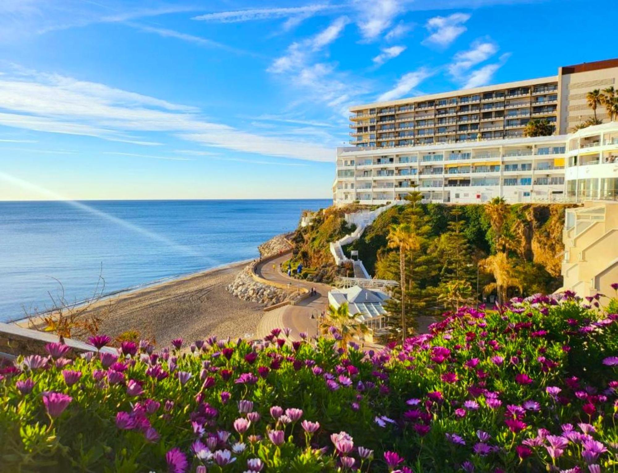 Santa Clara Modern & Exclusive Seafront Apartment Torremolinos Buitenkant foto